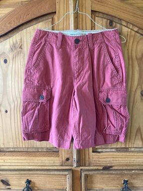 Men's American Eagle Classic dark pink cargo Bermuda shorts size 28